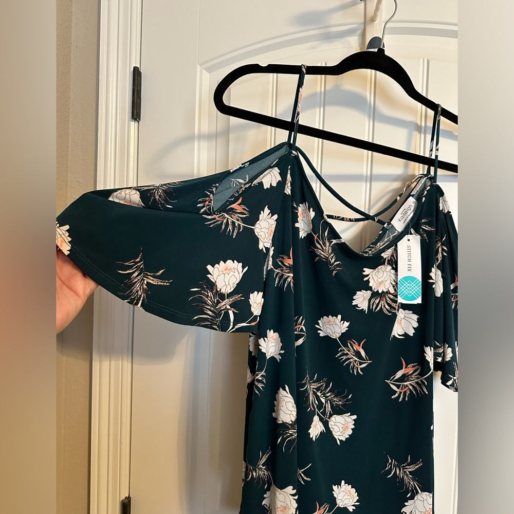 Strappy, cold shoulder floral green summer shirt. New with tags!